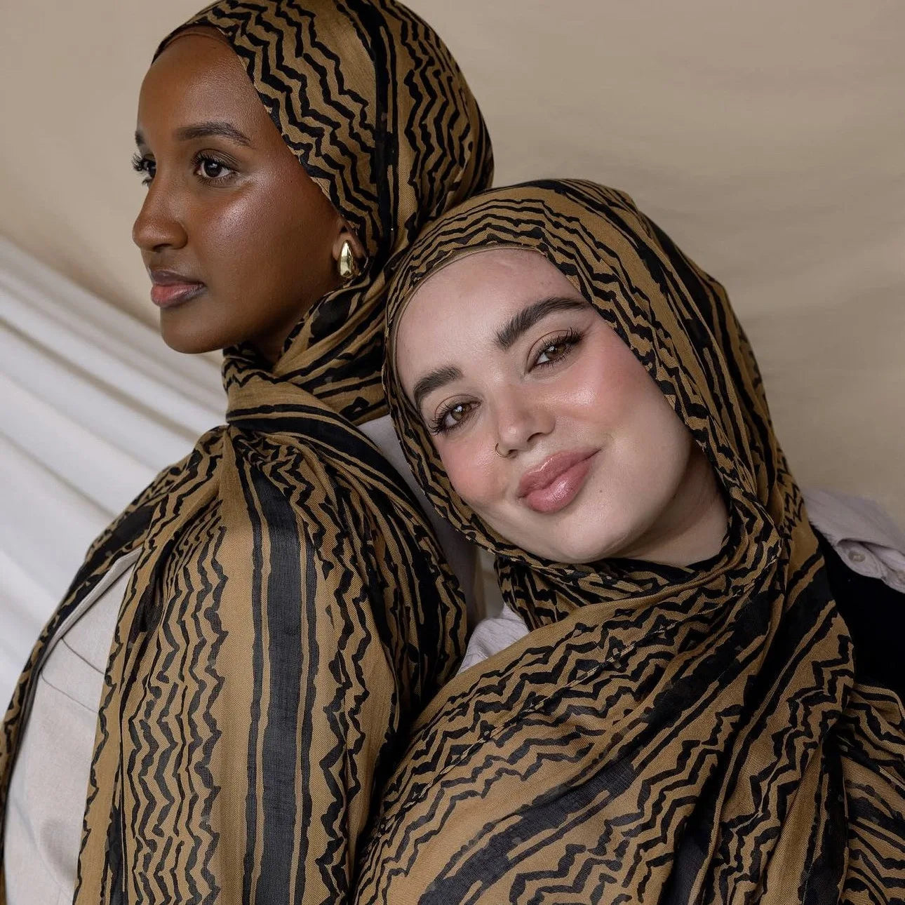 LAUH SCARF